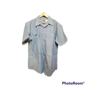 Vintage 70s Big Mac short-sleeved button-down chambray blue shirt. Size XL NWT